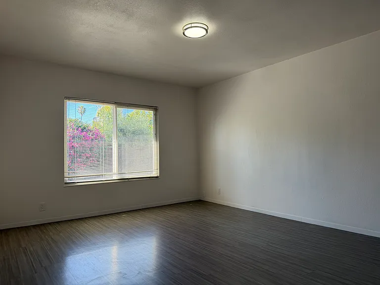3609 Rowley Dr — Photo 6