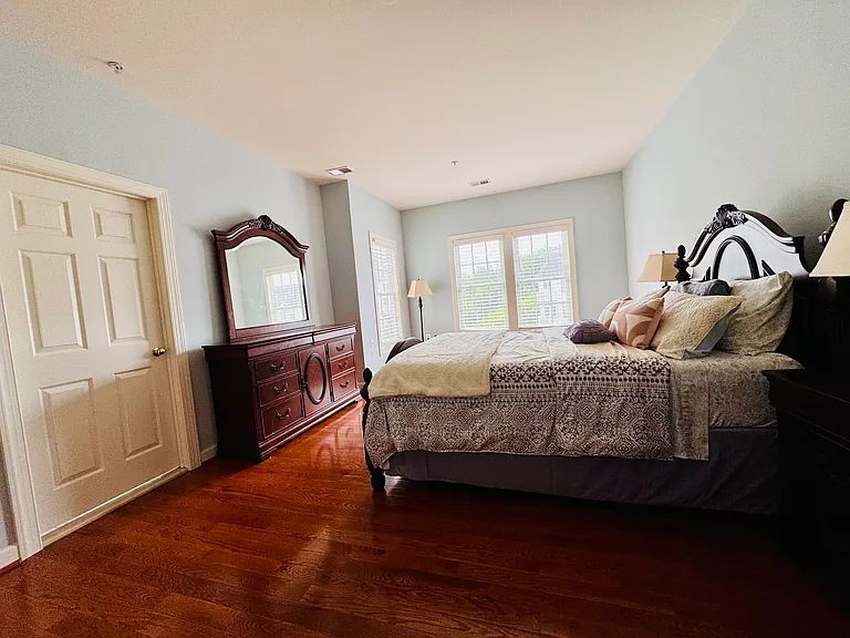 3670 Carriage Hill Dr — Photo 18