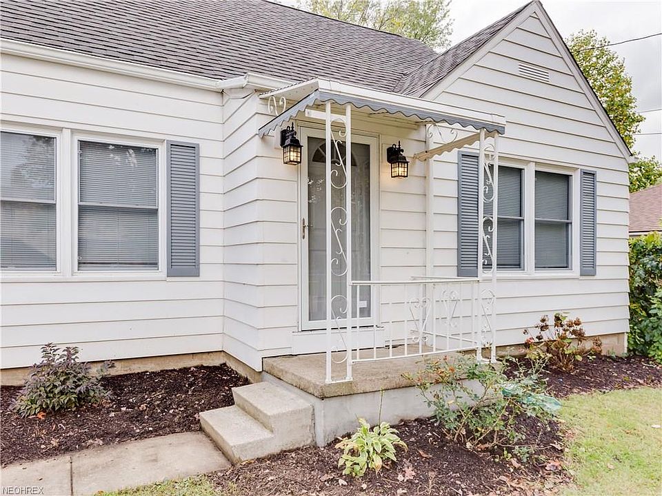 1st image of 2666 Berne St