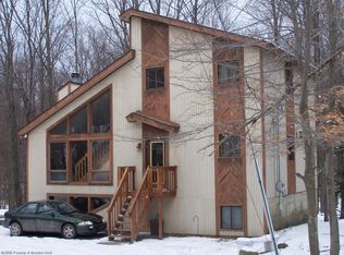 2682 Rockway Rd, Lake Ariel, PA 18436