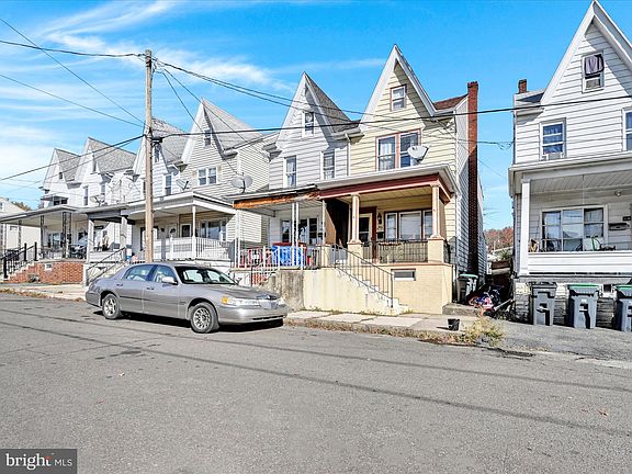 3rd image of 235 S Spencer St