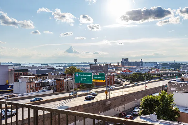 Rented by Nooklyn NYC LLC | media 18