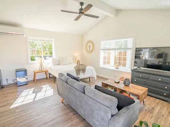 1655 San Vicente Ave #B, Napa, CA 94558