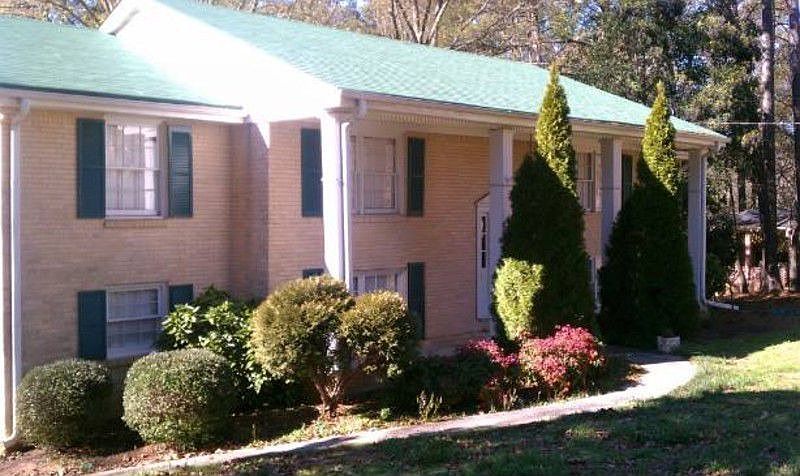 1st image of 2325 Hudson Dr