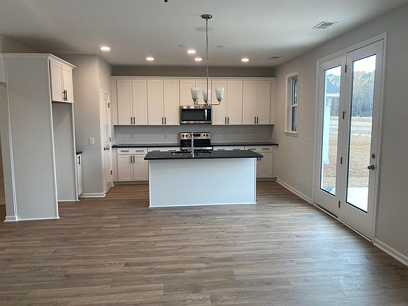 3rd image of 8655 Windsor Hill Blvd