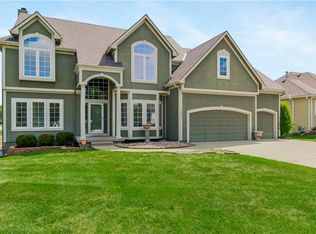 2805 SW Carlton Dr, Lees Summit, MO 64082