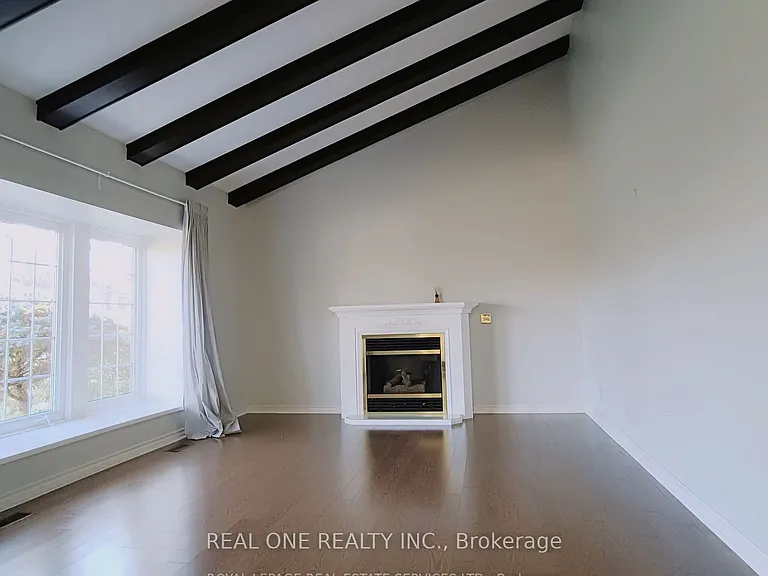 236 Ash Tree Way — Photo 4