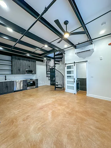 630 Montana St Photo 1