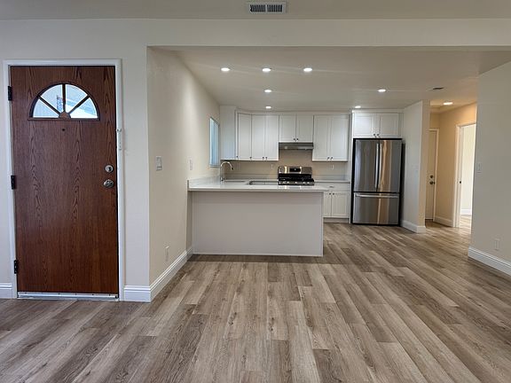 3rd image of 143 Fir Ave