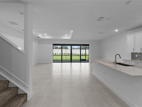 4th image of 11009 Addison Lake CIR N