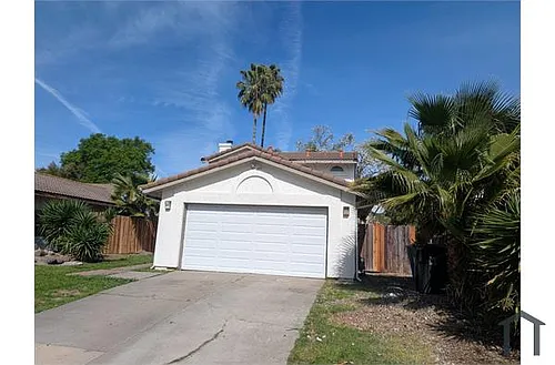 8090 Calle Royale Way Photo 1