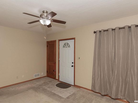 4th image of 1823 North St