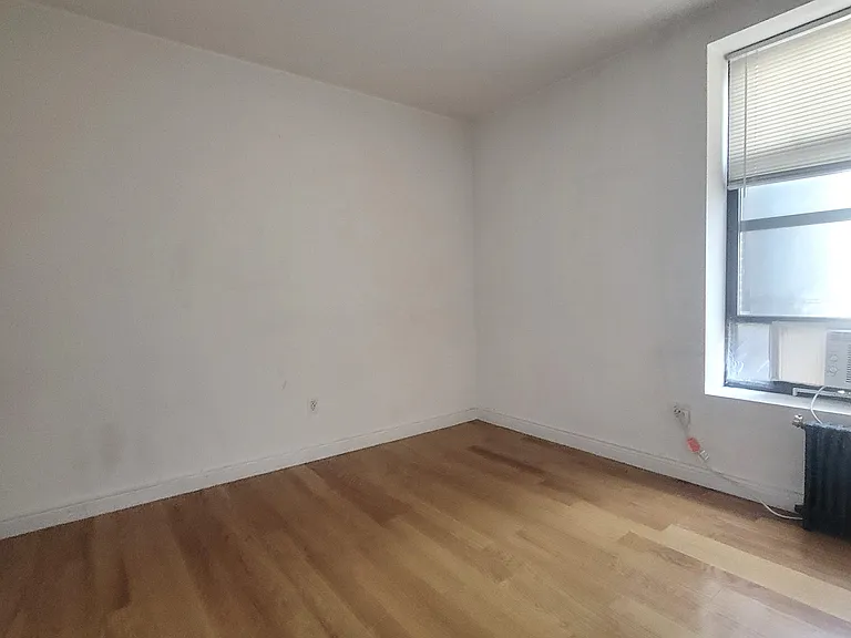 500 Cathedral Pkwy #3C — Photo 12