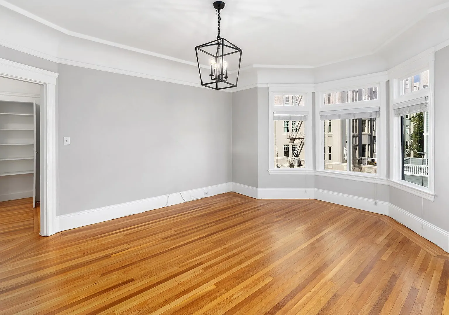 2395 Pacific Avenue (963r) — Photo 2