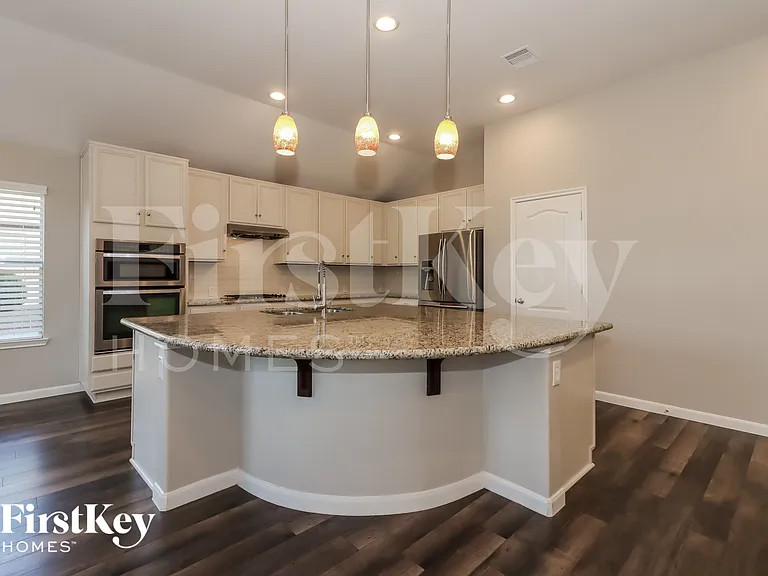 6011 Little Grove Dr — Photo 6