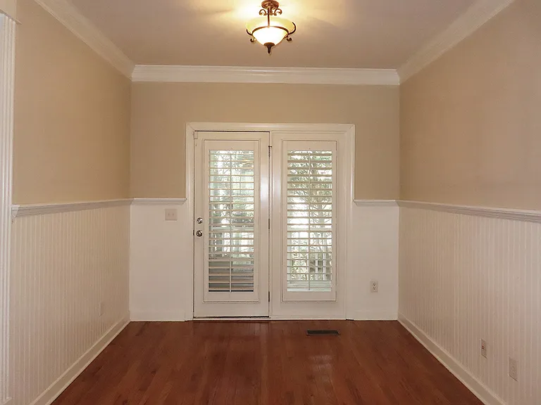 337 Rose Walk Ln — Photo 7