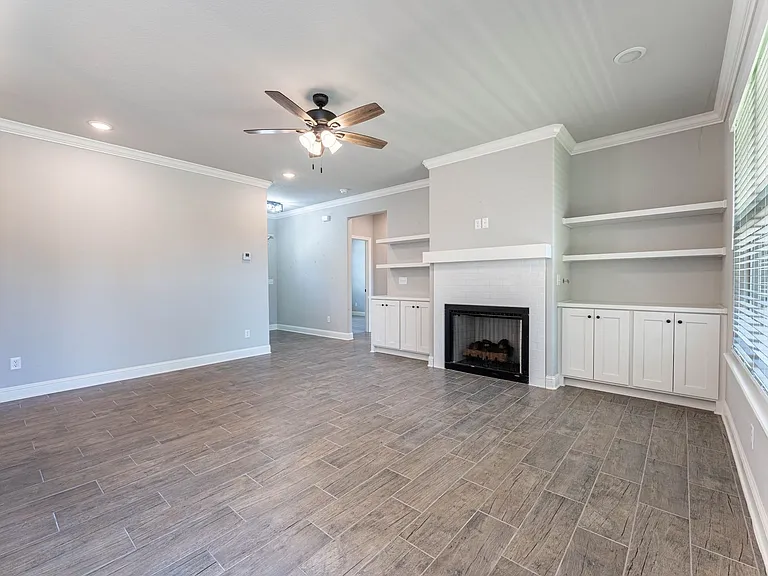 190 Township Dr — Photo 6