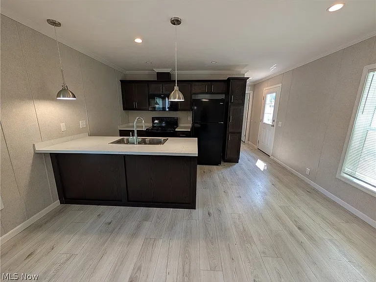 205 Greenbriar St — Photo 4