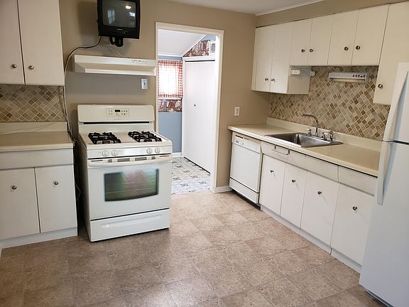 5th image of 433 Wendel Ave