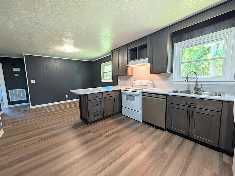 507 Jc Dellinger Rd — Photo 7