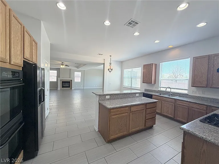 6116 Rabbit Track St — Photo 6
