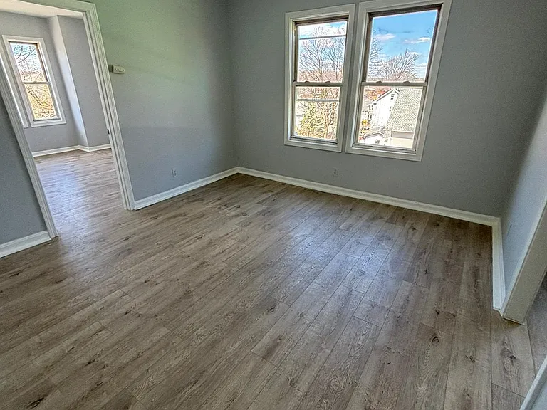 11 Hollywood St #3L — Photo 4