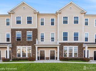 1514 Hudson Cir, Highland Park, NJ 08904