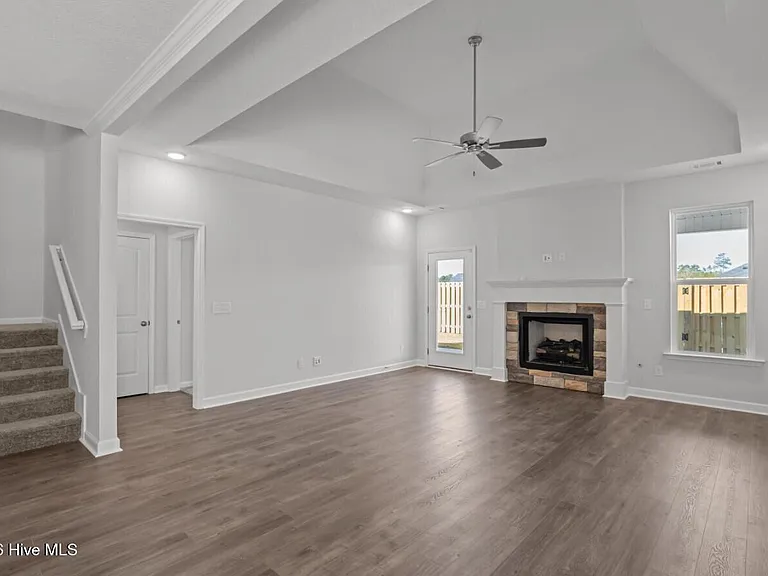 8163 Snelling Dr — Photo 18