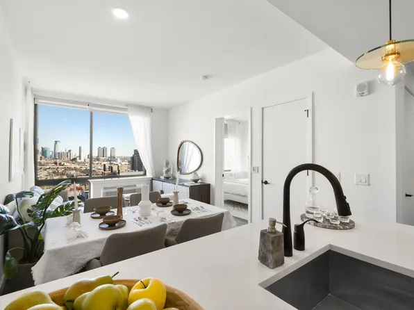 55 Jordan Avenue image 8 of 24