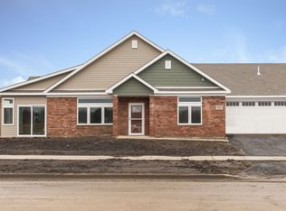 410 Stearn Dr #410, Genoa, IL 60135