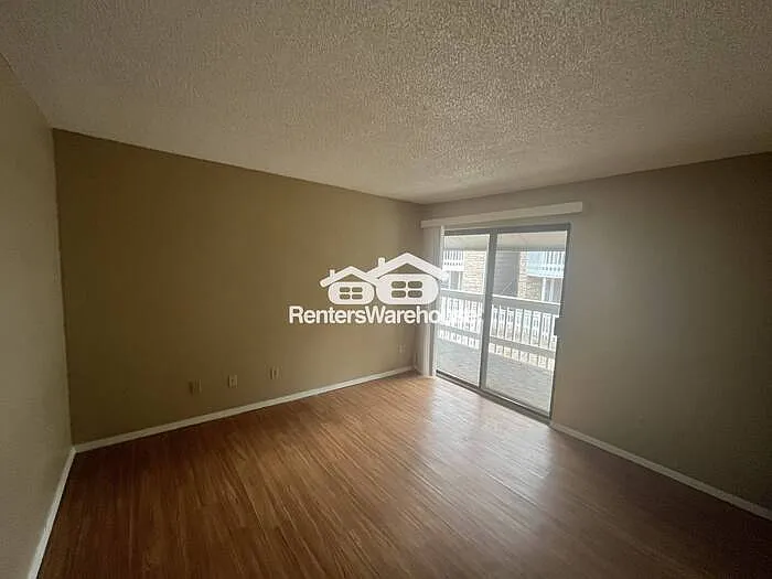 18043 E Ohio Ave #203 — Photo 8