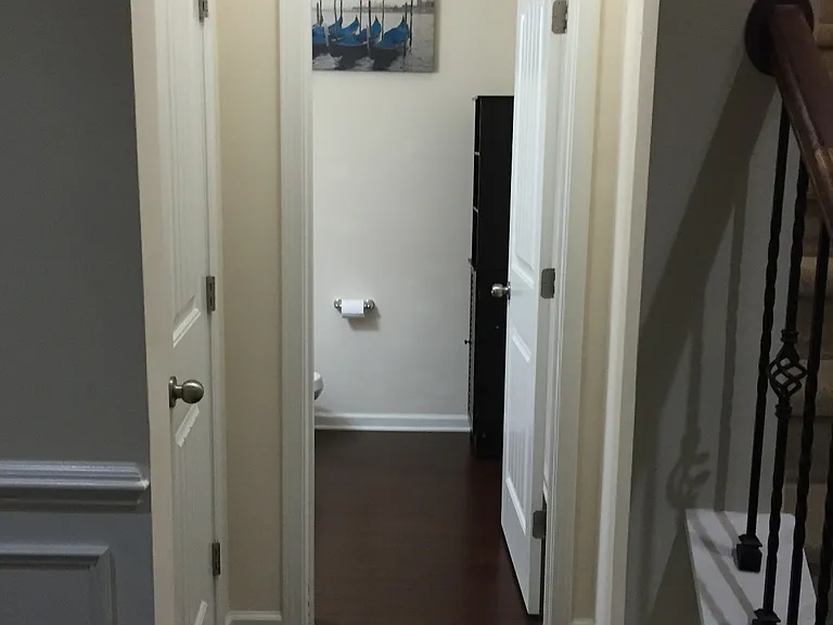 530 Whitworth Ln — Photo 16