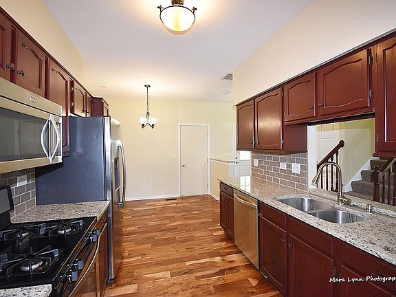 3rd image of 398 Mill St #398
