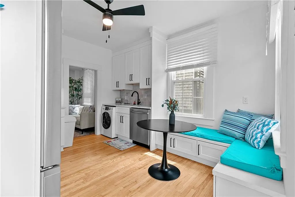 1 bed, 560 sqft, $2,800 — Photo 2