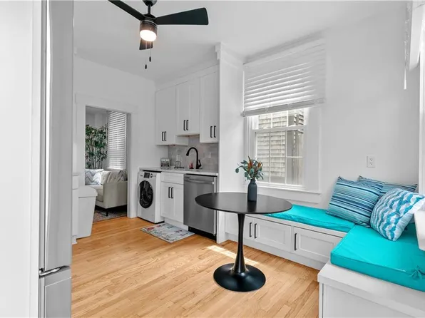 13 Sherman St, Newport, RI 02840