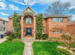 251-43 57th Avenue, Little Neck, NY 11362