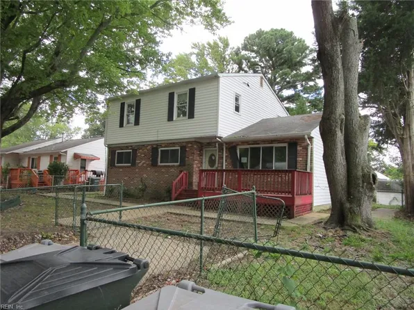 12 Kingslee Ln, Hampton, VA 23669