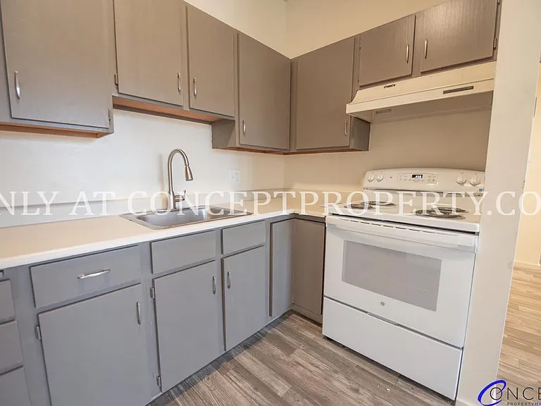 223 E 3rd Ave — Photo 34