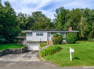 15 Henso Drive, Danbury, CT 06811