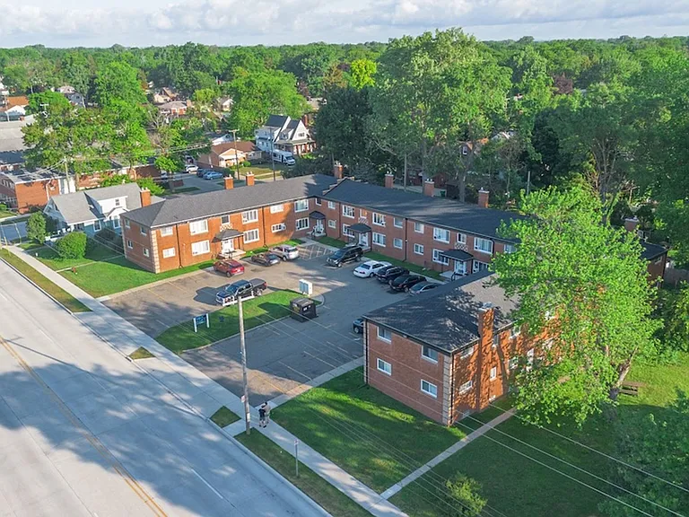 15321-15341 E Nine Mile Rd — Photo 14