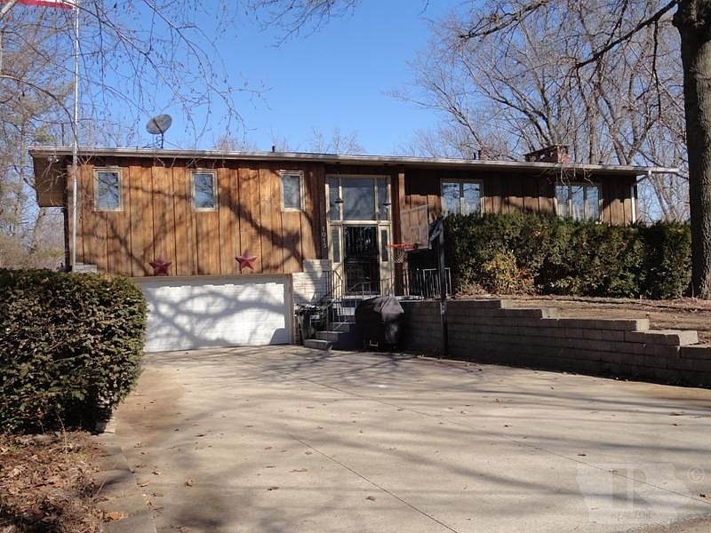1st image of 1015 Eastwood Dr