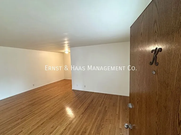 332 Magnolia Ave #K — Photo 2