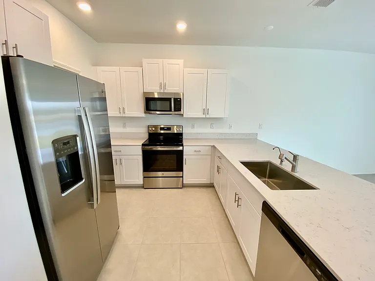 6246 Shiner St — Photo 13