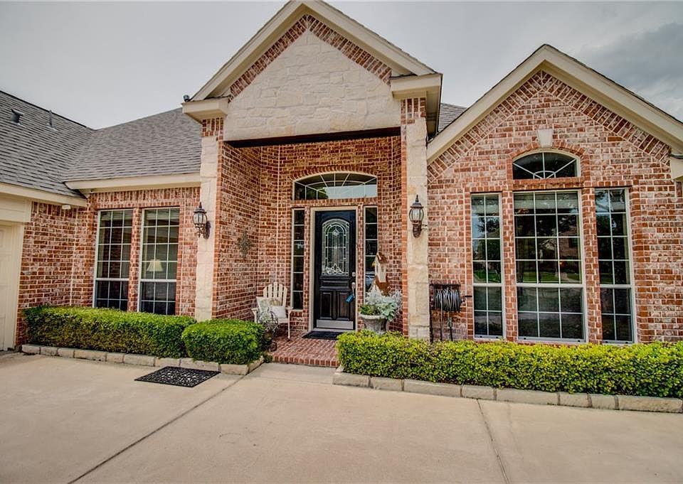 1st image of 9717 Shoal Creek Dr