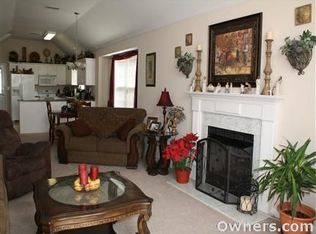 1093 Village Trl, Calera, AL 35040