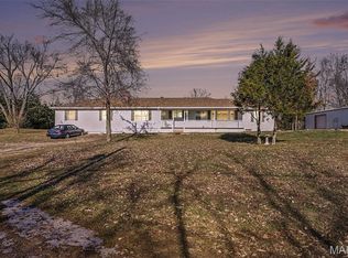 7601 Wildflower Ln, Dittmer, MO 63023