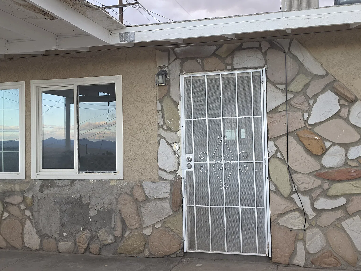 3 bed, 1066 sqft, $1,700 — Photo 1