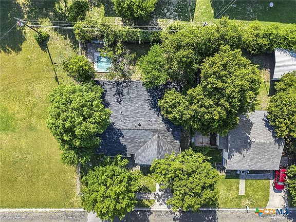 4th image of 306 Margaret Lee St