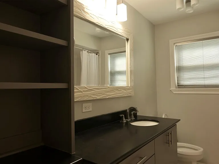 9810 Cliffwood Dr — Photo 17