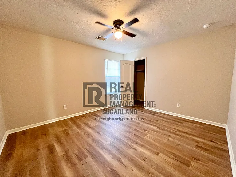 2706 Skyview Downs Dr — Photo 16